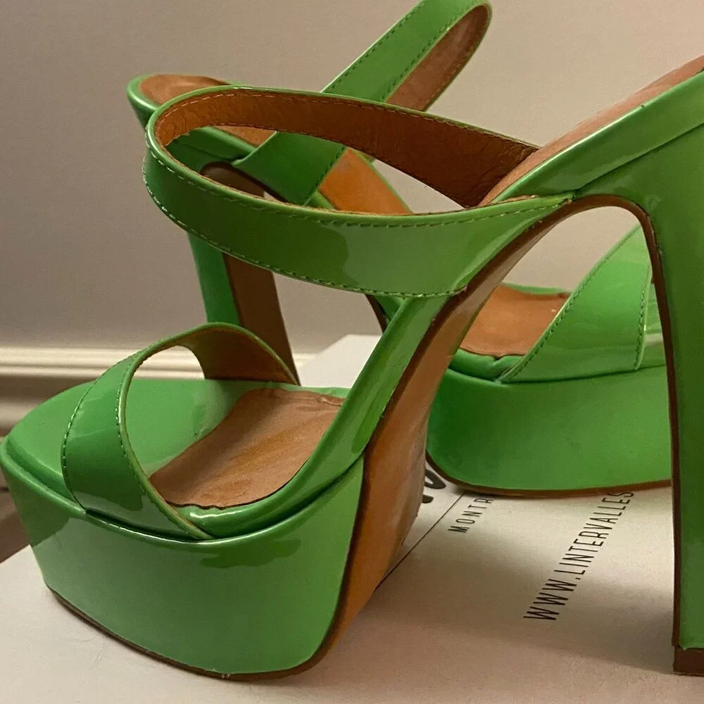 Women's Leather Green Pumps Size 8 - Picture 4 of 4